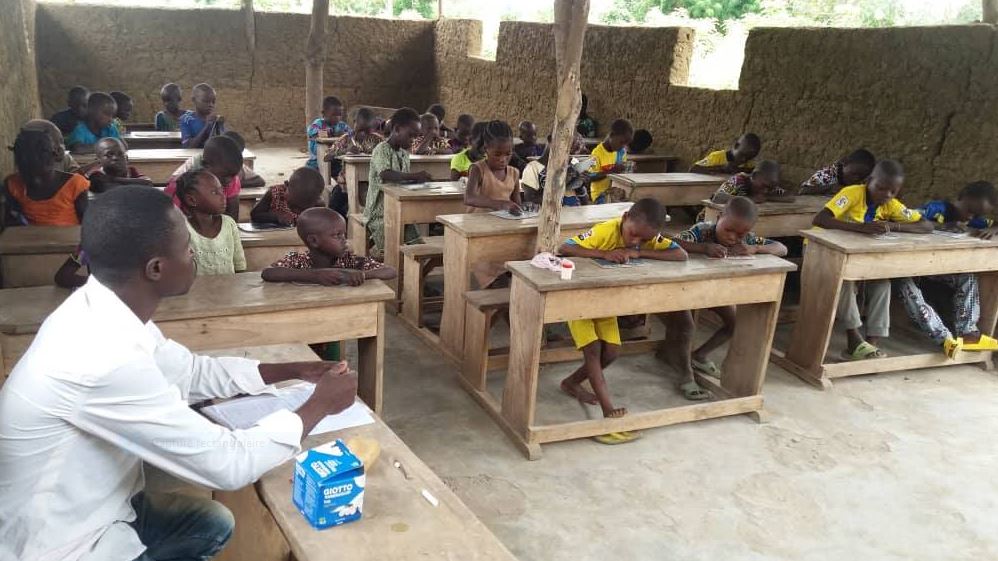 Opération Bol de pâtes au profit une école  à GANNANDJI  au Bénin
